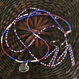 Vintage Zuni Beaded Necklace Glass Beads Crystal Heart Pendant Earring Set